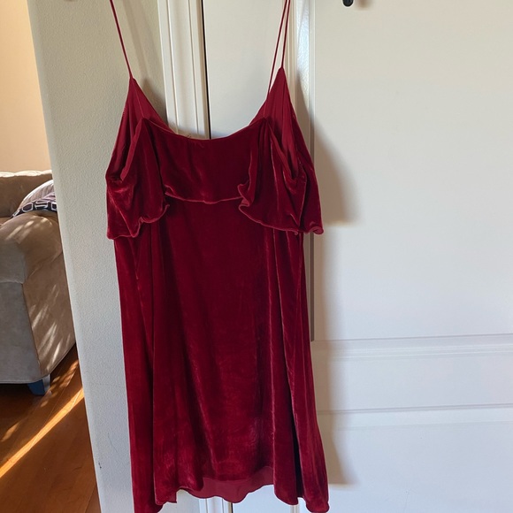 Alice and Olivia red velvet dress. - Picture 7 of 7